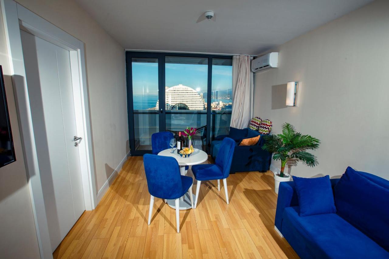 Orbi City Skyscraper With Sea View Батуми Екстериор снимка